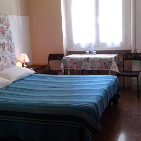 Pensjonat Affittacamere , Near Trastevere Station *